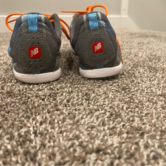 New Balance WR800 Track Running Shoes Womens Lightly Worn Spikes - Picture 6 of 7